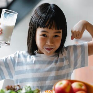 راهنمای جامع تهیه غذا برای رشد استخوان کودک