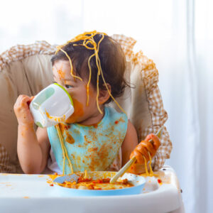 برنامه غذایی کودک دو ساله: راهنمای جامع برای والدین | نی‎نی‎جو