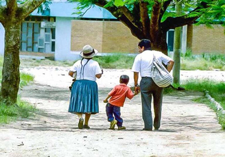 فلج اطفال چیست و چگونه می‌توان از ابتلا به آن پیشگیری کرد؟ | نی‎نی‎جو