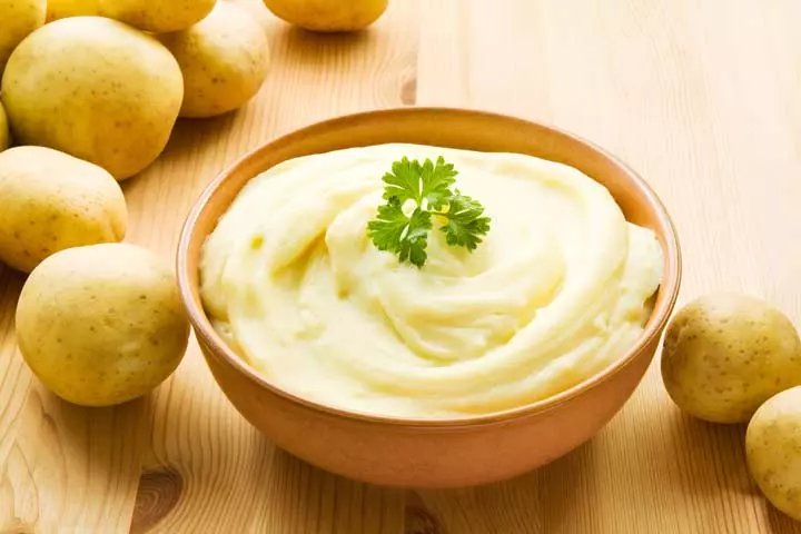 پوره سیب زمینی برای کودک